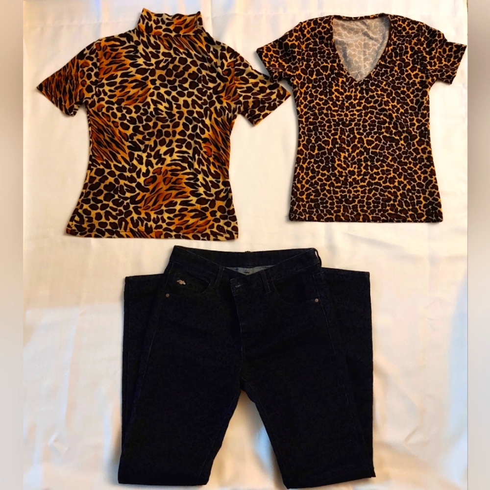 ARMANI EXCHANGE Jeans 👖 Pants, Two T-shirts Animal Print Leopard 🐆 Print